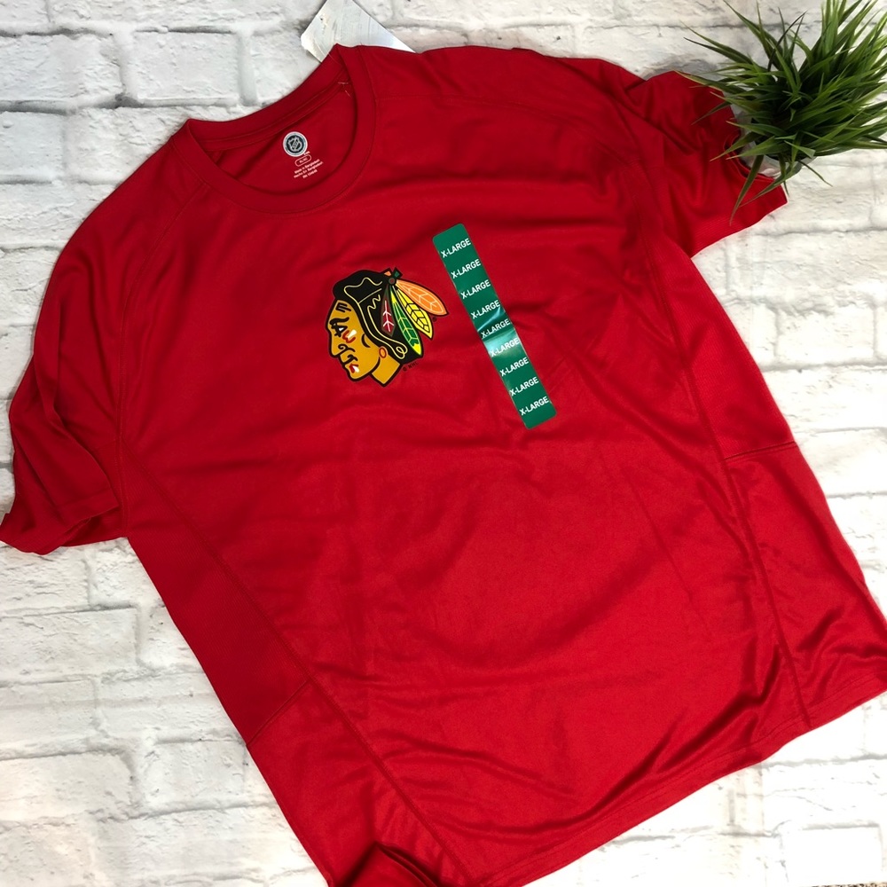 NWT NHL Chicago Blackhawks T-Shirt Men’s XL
